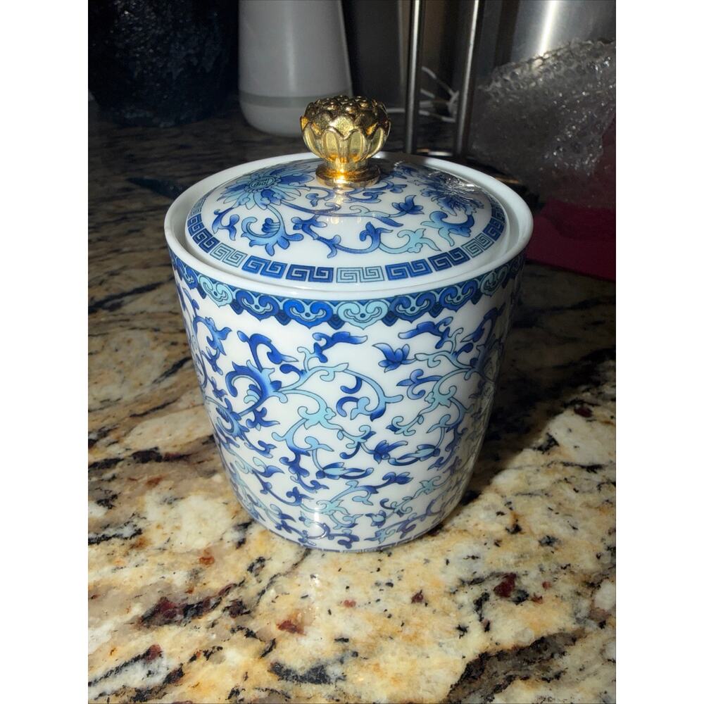 Vintage Blue & White Porcelain Storage Jar 3"